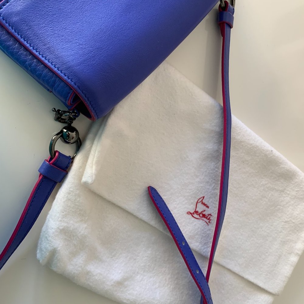 CHRISTIAN LOUBOUTIN - SMALL CALF PARIS ROUGISSISME - PERVENCHE CROSSBODY/CLUTCH/ - Picture 9 of 10